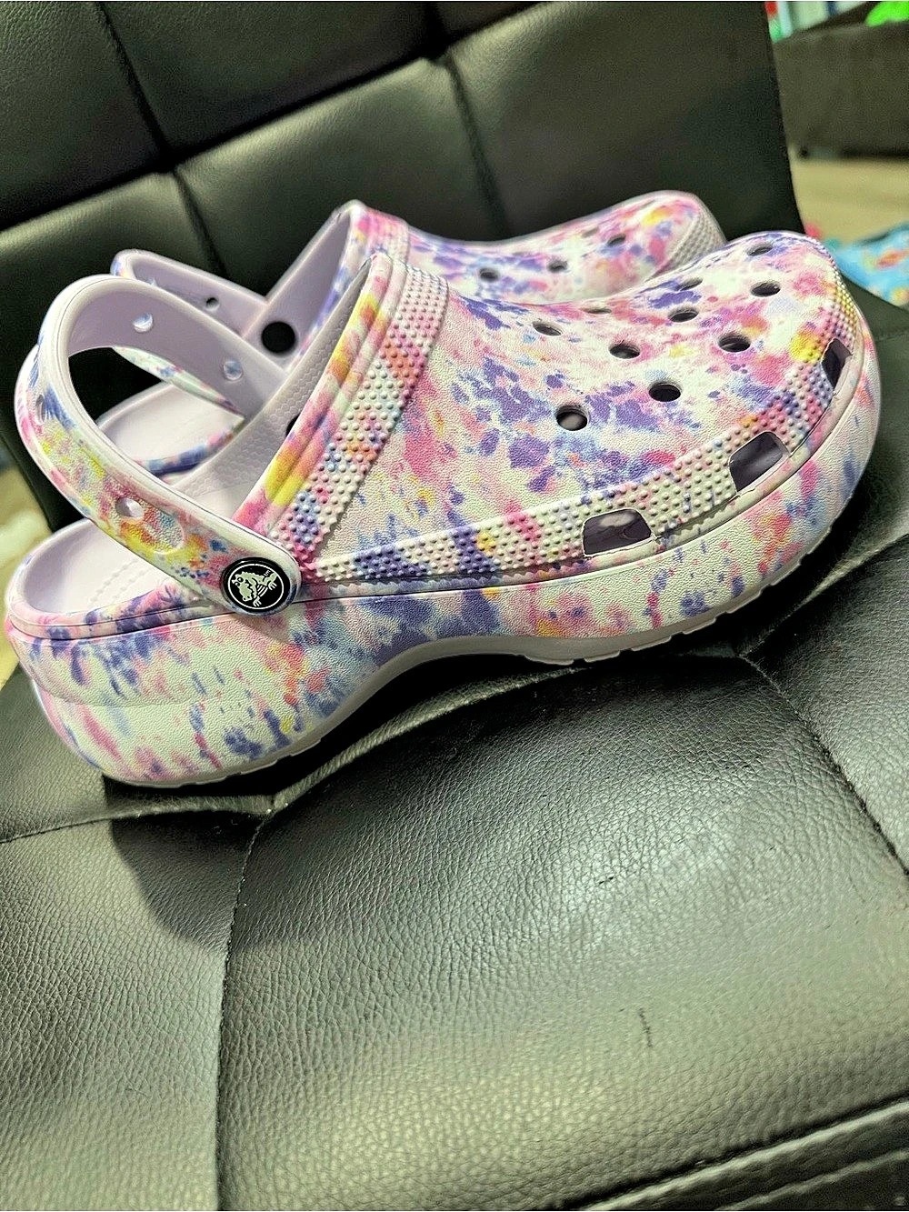 Crocs Classic Clog Abstract Tie-Dye Clogs in Pink & Purple Women 9 Like New